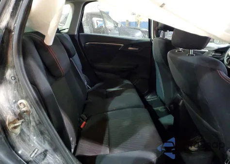 2018 Honda Fit Sport z USA, uszkodzony, nr VIN 3HGGK5G67JM700209